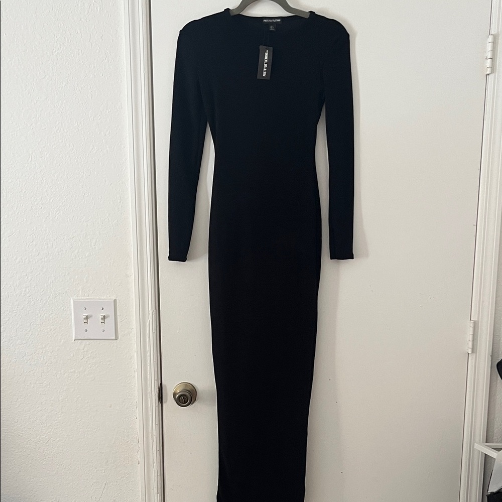 PrettyLittleThing Petite Black Towelled Maxi Dress